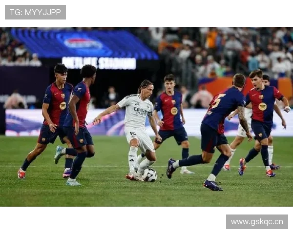 对阵巴萨与皇马：尼科·威廉斯的强强对话表现