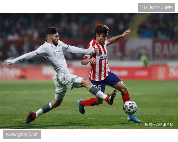 巴尔科拉 vs 穆西亚拉：盘带技术与创造路线差异分析