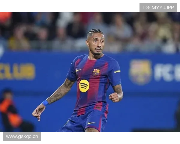 巴萨进攻层次缺失及配合停滞现象,赛季表现稳定性面临考验 巴萨进攻层次缺失及配合停滞现象,赛季表现稳定性面临考验