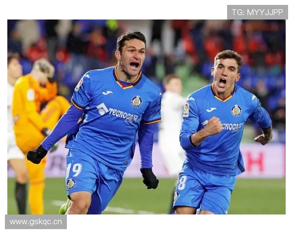 瓦伦西亚长期重建进展缓慢，对球队未来发展及竞争格局形成制约