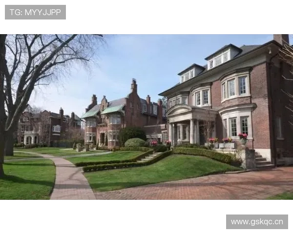 皮克的豪宅到底藏了多少秘密？邻居都开始怀疑人生了！